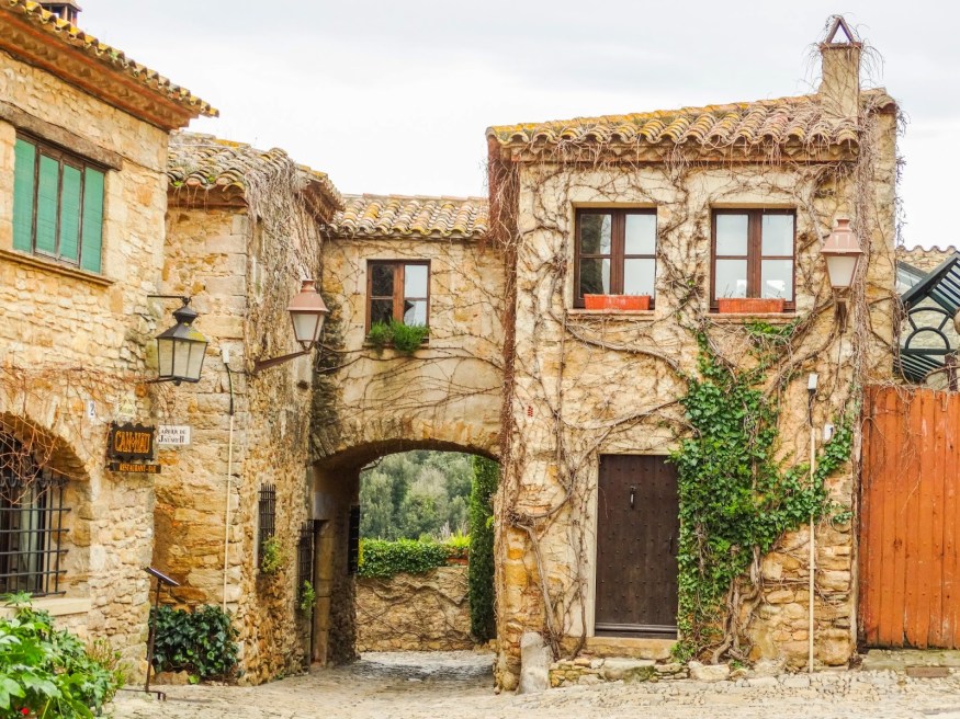 Pals Spain, Peratallada Spain, Barcelona Day Trips, Barcelona day trips blog