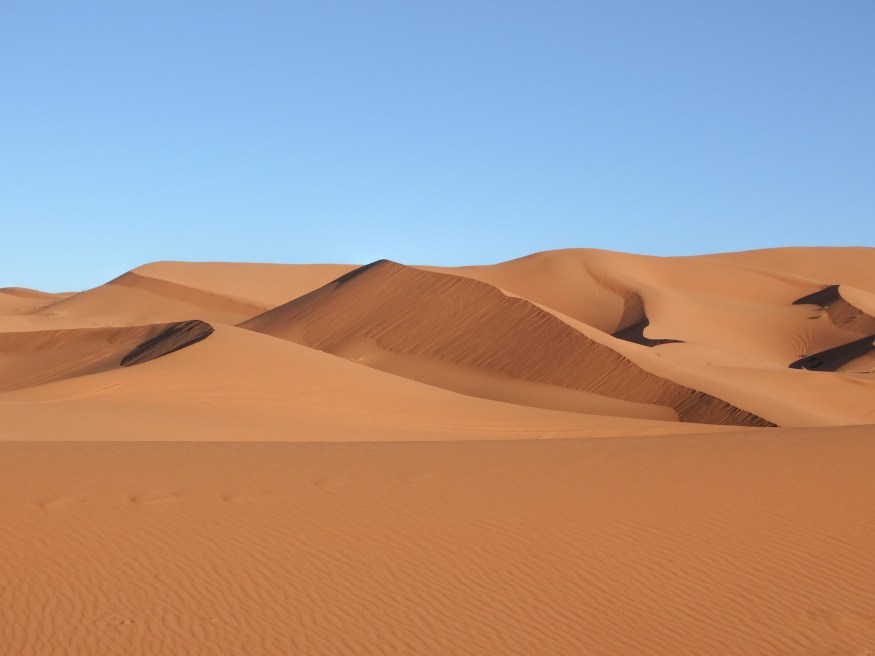 Visiting the Sahara Dessert, Camping in the Sahara, Sahara desert dunes, Sahara desert blog