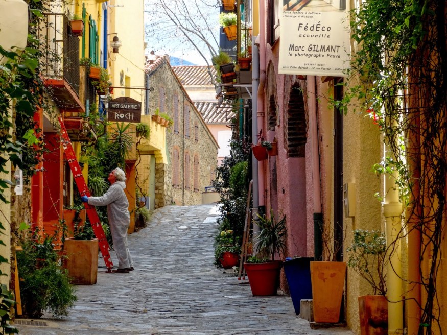 Collioure France, Southern French Coastal Town, Colorful houses, Colorful French homes