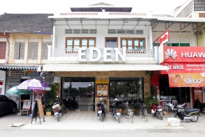 Best places to eat in Battambang Cambodia, Cafe Eden