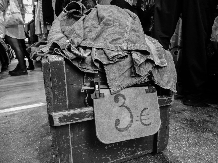 Paris Travel Photography, Shakespeare and Company, Paris things to do, coiffeur paris, paris thrift shop