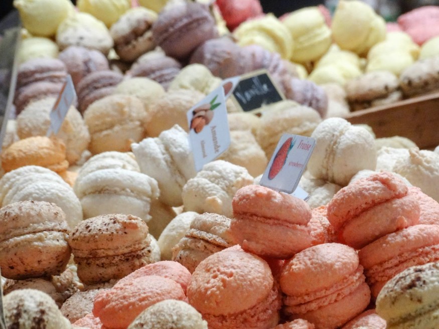 Road trip to Aix en Provence France, visiting Aix en Provence France, Aix en Provence Christmas Market, Macaron