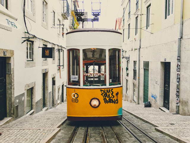 Lisbon Trolley, Yellow Trolley, Lisbon Portugal Trolley, Trolley 28 Lisbon
